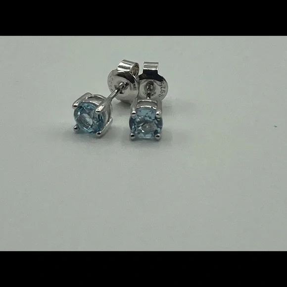925 Silver Sky Blue Topaz Stud Earrings Natural Gemstone - Picture 3 of 5